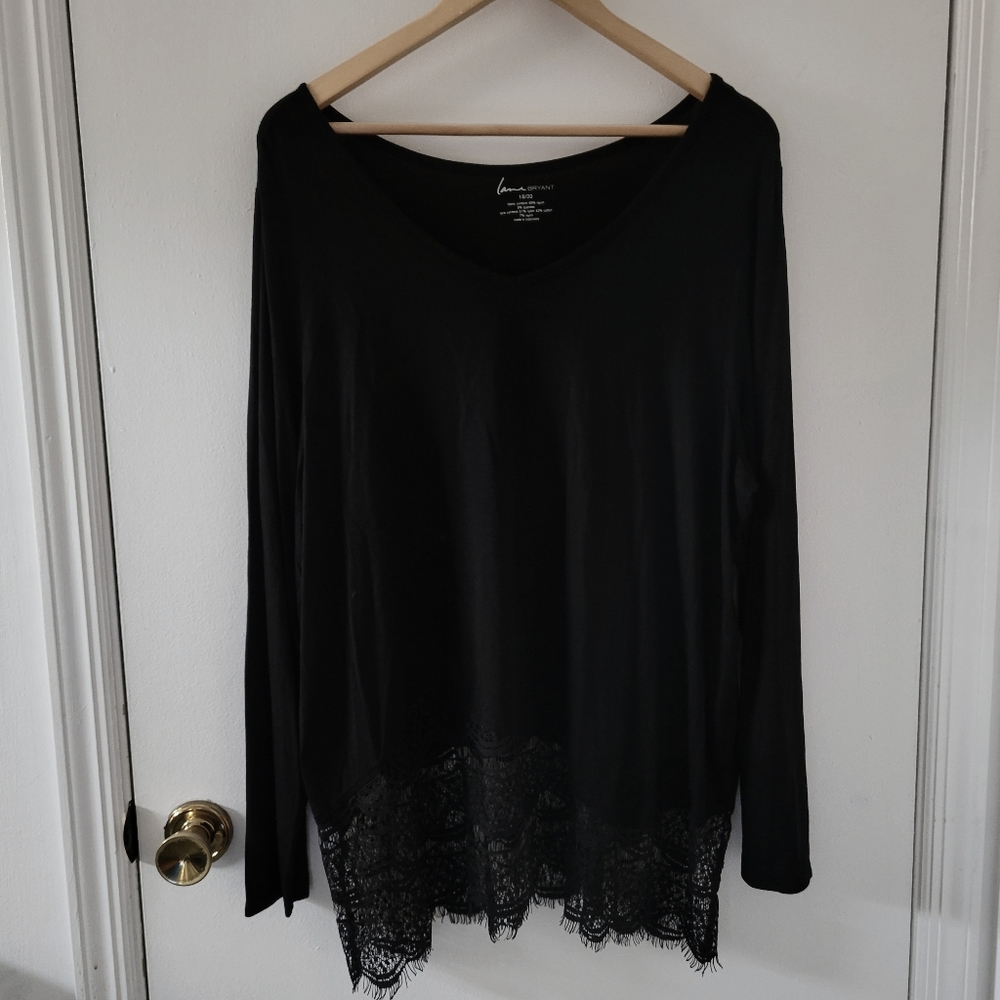 Lane Bryant || (18/20) Black Lace Asymmetrical Hem Long Sleeve Top